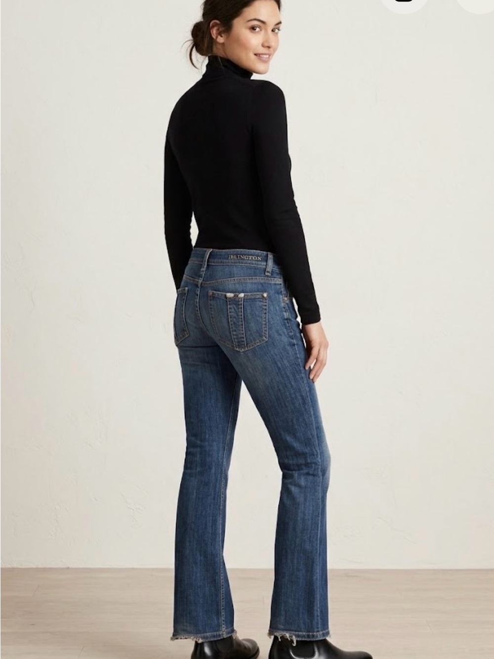 Burberry Brit Islington Bootcut Jeans Dark Wash Denim Size 29 Low Mid Rise